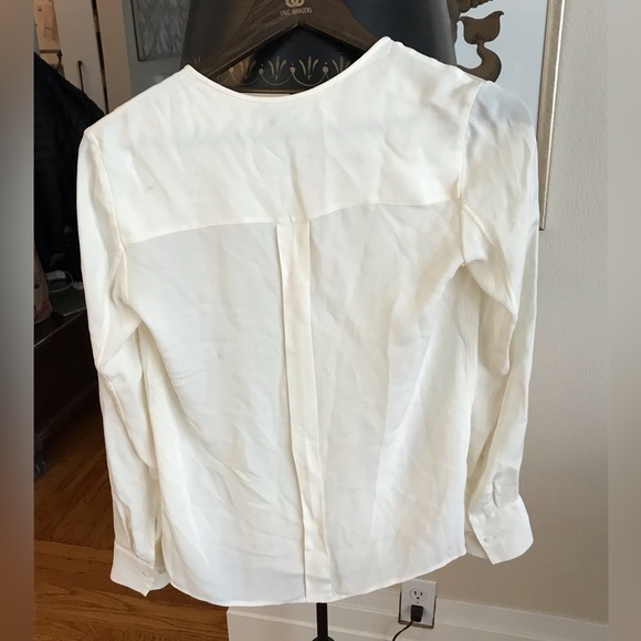 Theory silk cream button up - Picture 2 of 4